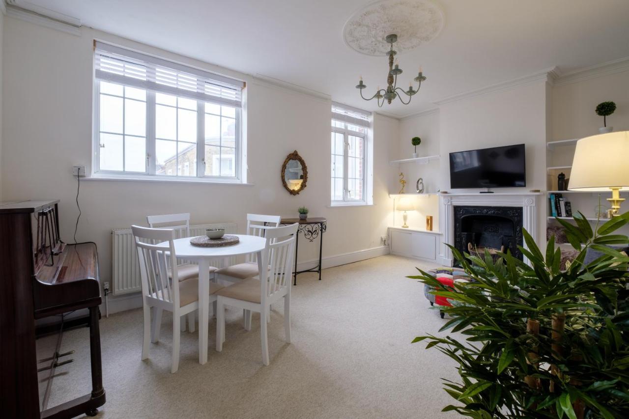 Luxury Living, Stylish Modern Apartment In The Heart Of Ryde Ryde  Exterior photo